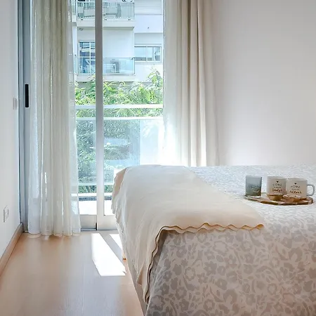 Amparo Cozy Two Bedroom For Family By Guests4you Apartment *