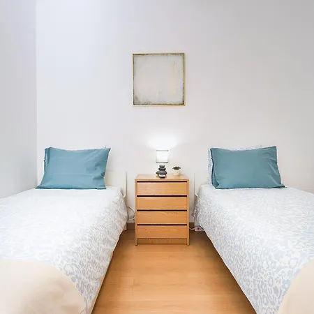 Apartment Amparo Cozy Two Bedroom For Family By Guests4you Portimão