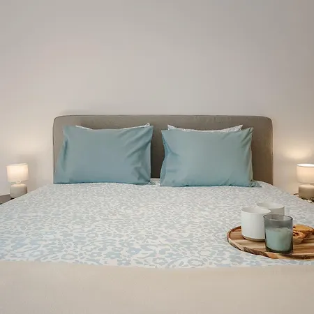 Amparo Cozy Two Bedroom For Family By Guests4you Apartment