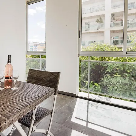 Amparo Cozy Two Bedroom For Family By Guests4you Portimão